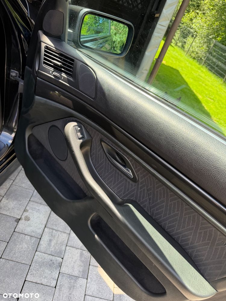 BMW Seria 5 - 18