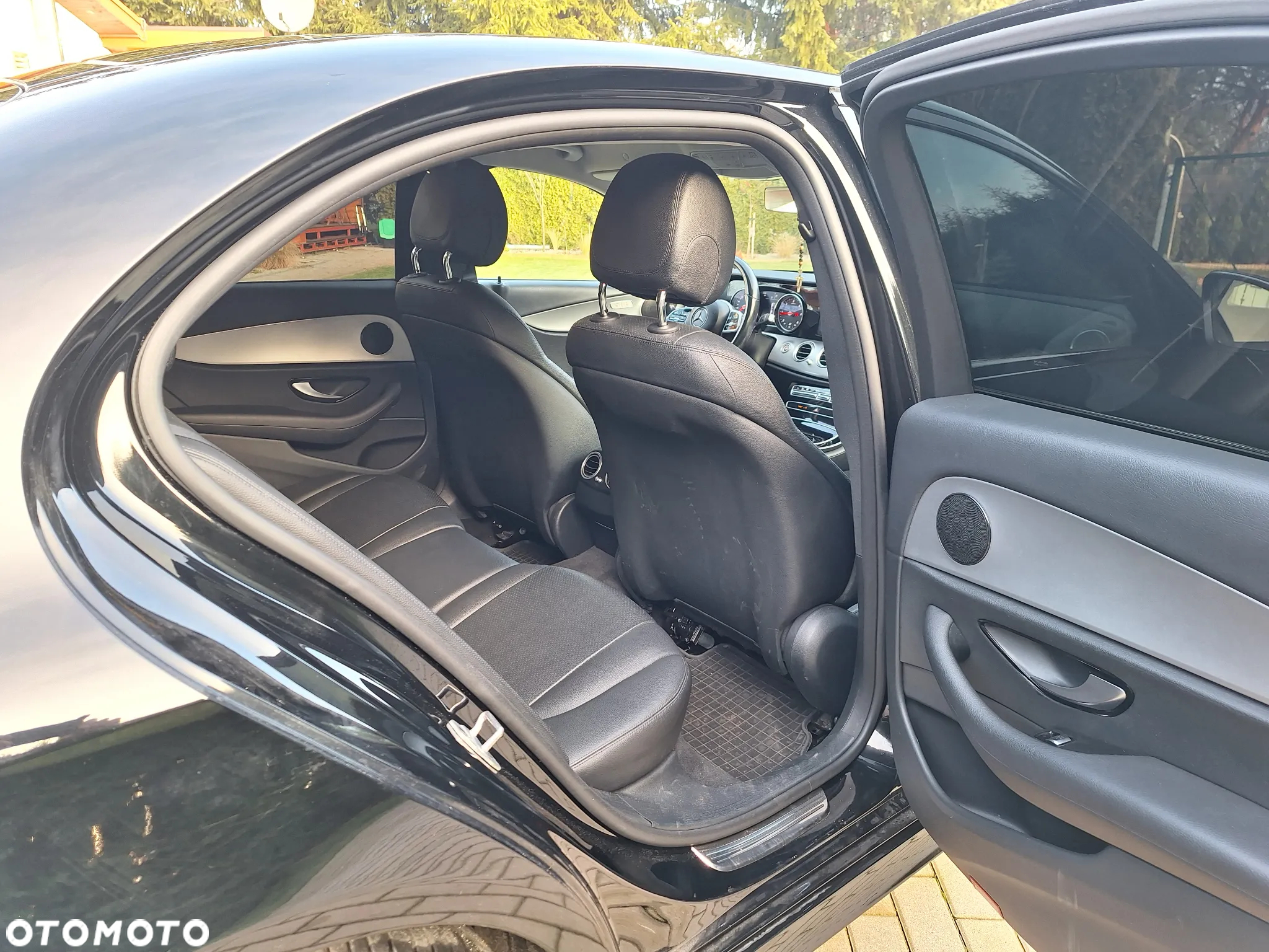 Mercedes-Benz Klasa E 220 d 9G-TRONIC - 15