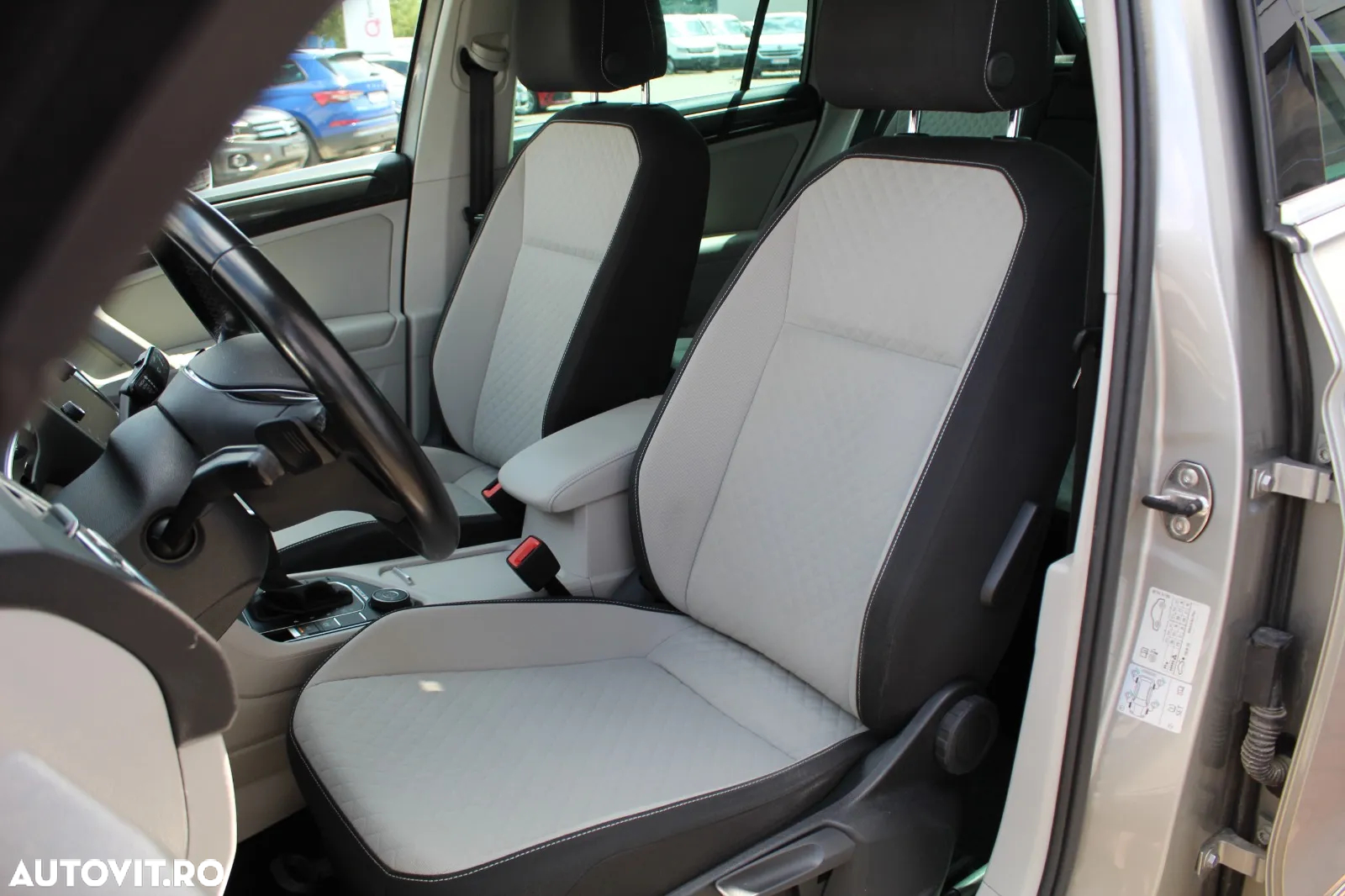 Volkswagen Tiguan 2.0 TDI DPF DSG 4Mot Comfortline - 10