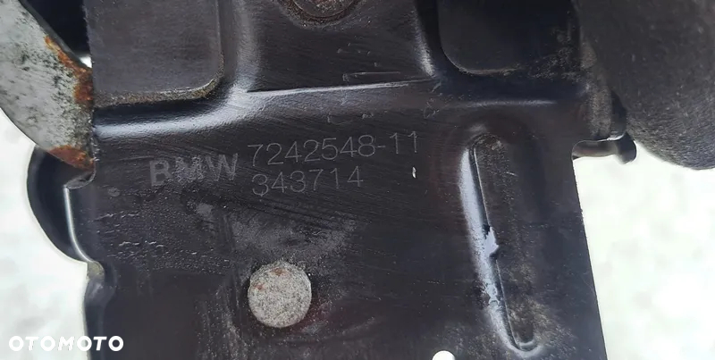 BMW 1 F21 F20 14r ZAMEK MASKI 7242548-11 - 2