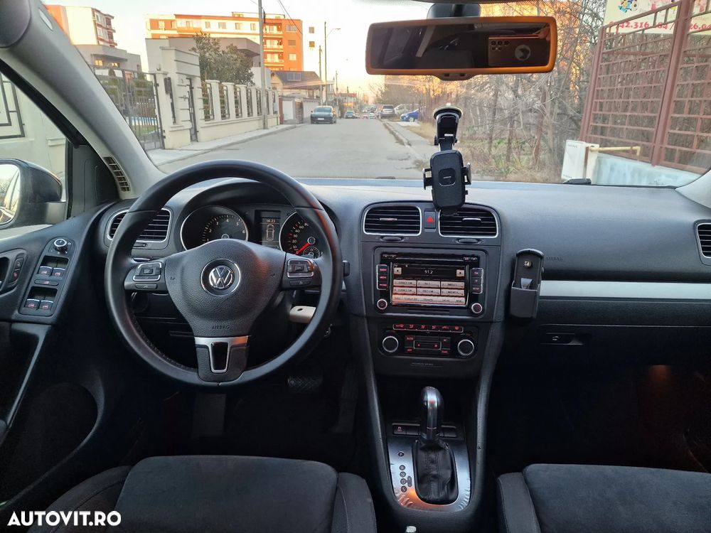 Volkswagen Golf - 12