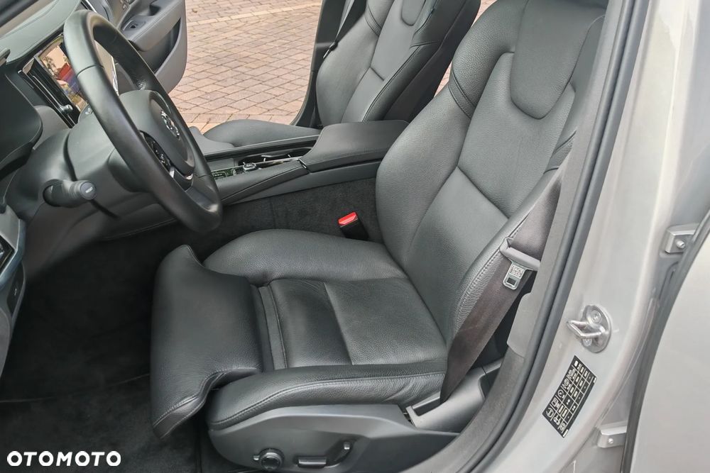 Volvo S90 B5 D AWD Ultimate Bright - 32