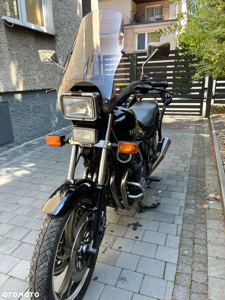 Yamaha XJ - 6