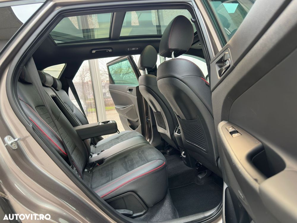 Hyundai Tucson 1.6 CRDi 48V-Hybrid 2WD DCT N Line - 10