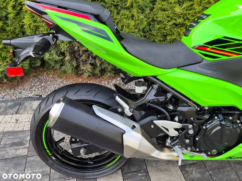 Kawasaki Ninja 400 - 10