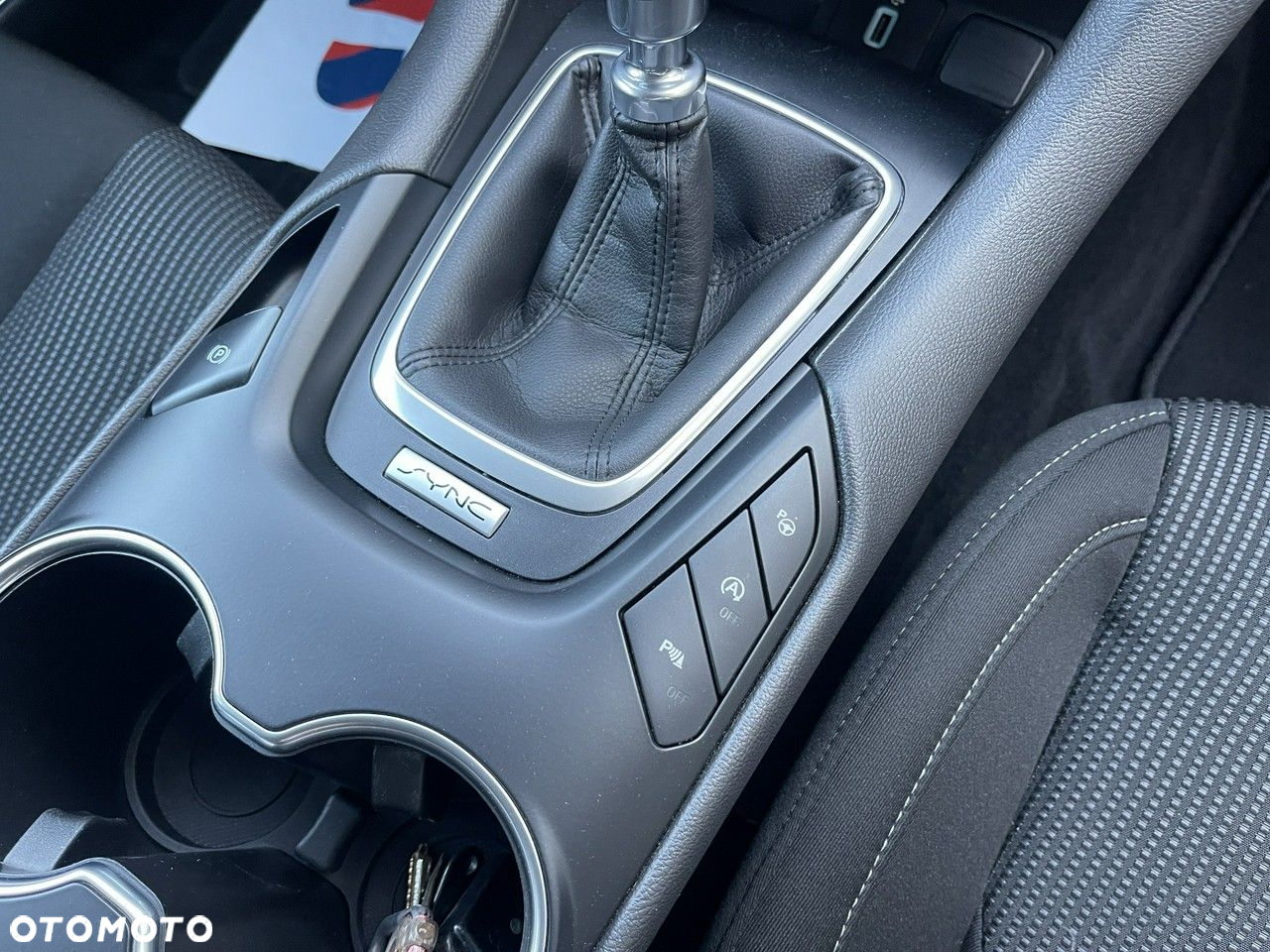 Ford Mondeo - 31