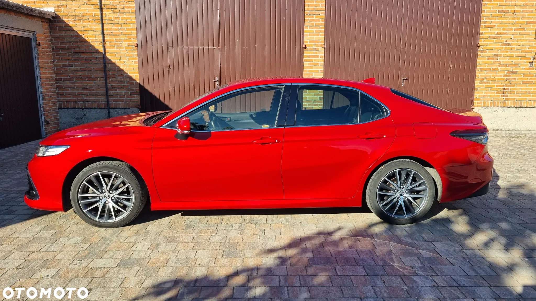 Toyota Camry 2.5 Hybrid Executive CVT - 8