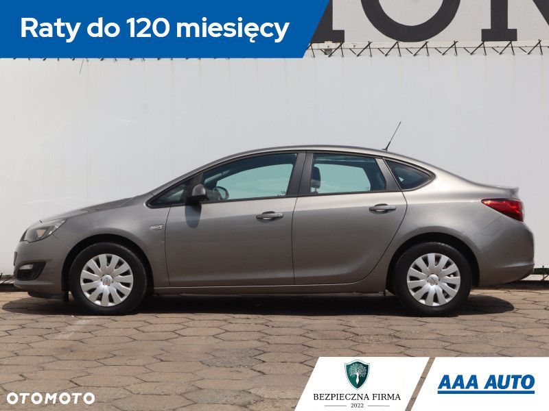 Opel Astra - 4