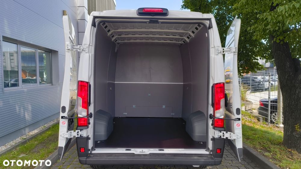 Toyota Proace MAX - 4
