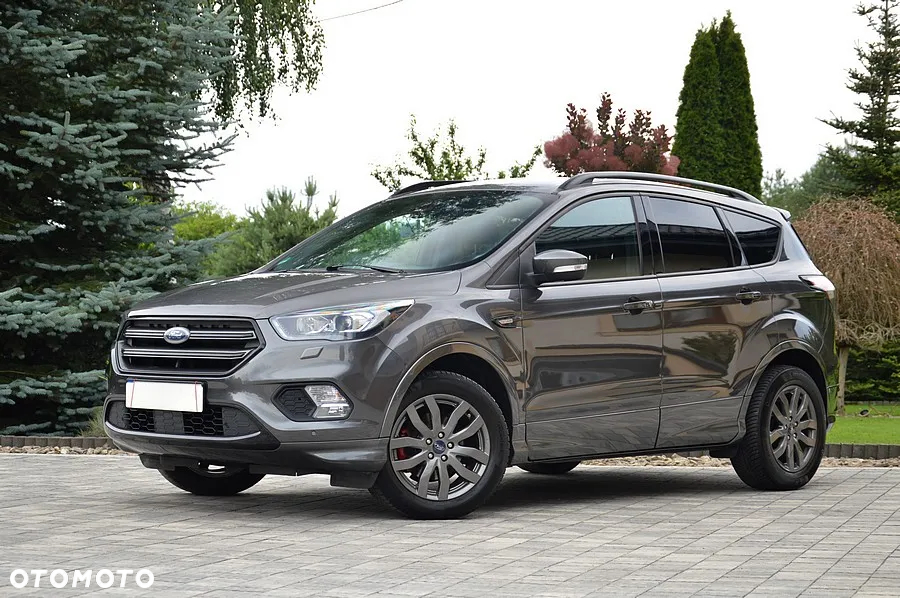 Ford Kuga 1.5 EcoBoost 2x4 ST-Line - 8