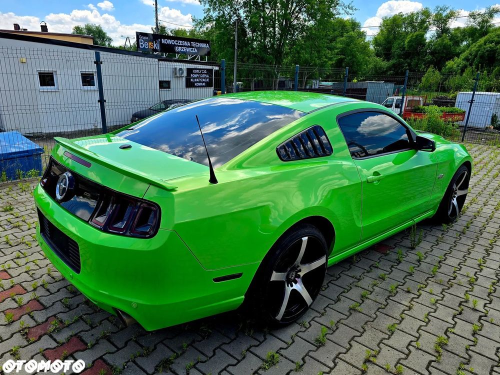 Ford Mustang - 6