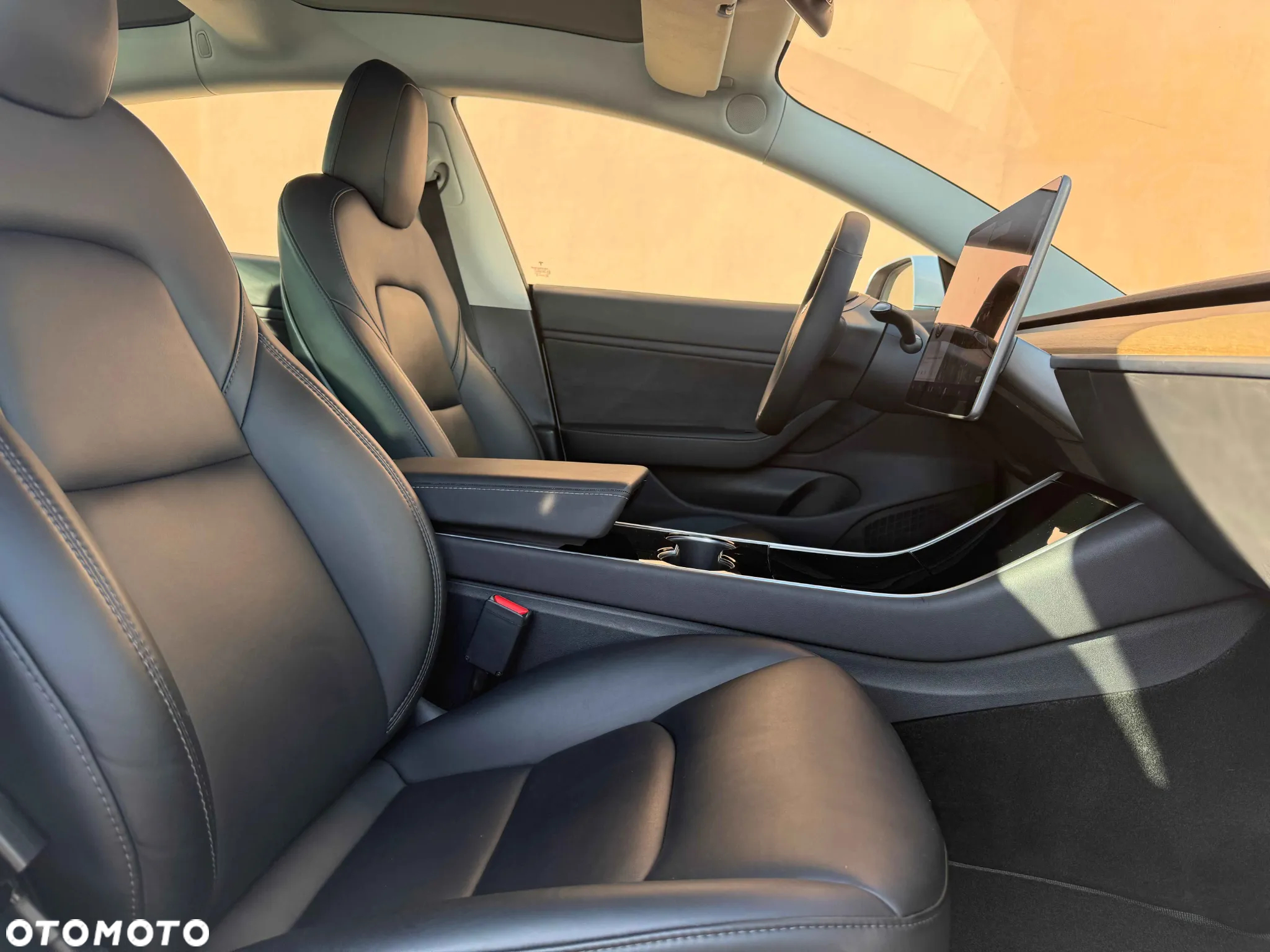 Tesla Model 3 - 5