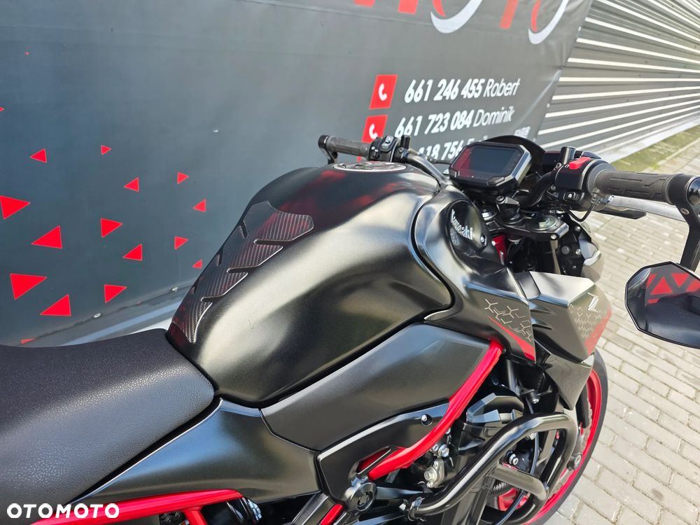 Kawasaki Z 900 - 24