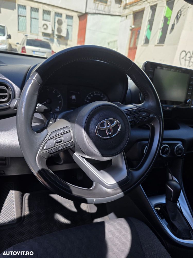 Toyota Yaris - 7