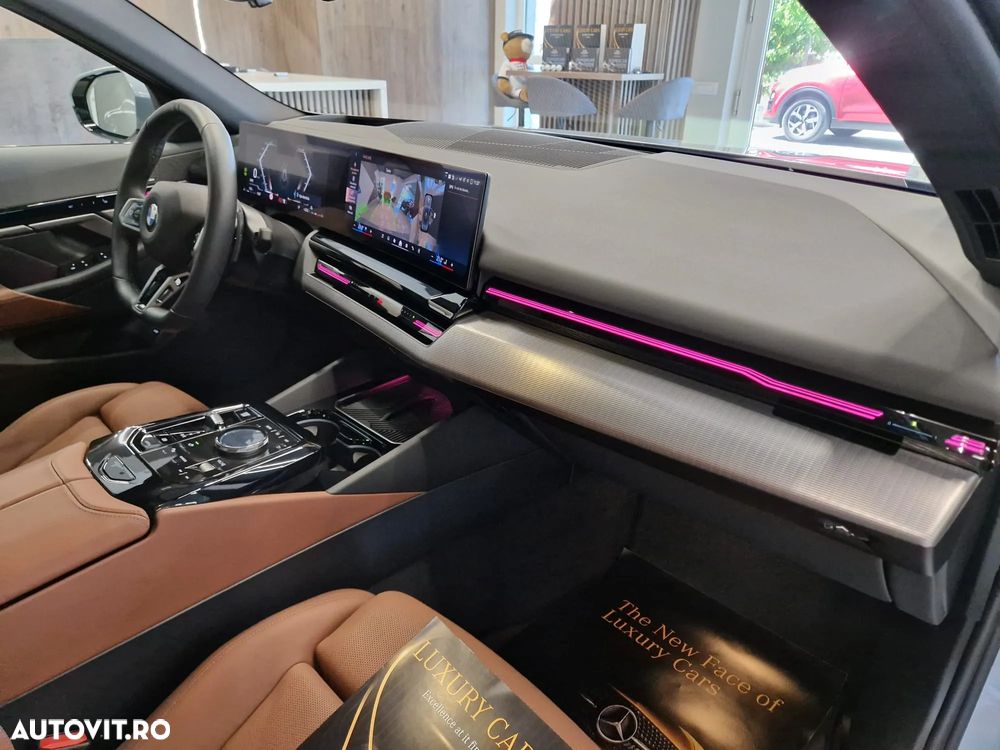 BMW Seria 5 520d xDrive AT MHEV - 28