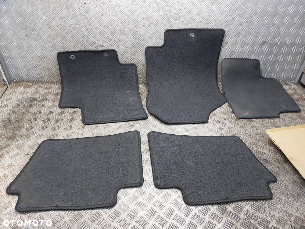 DYWANIKI WELUROWE KOMPLET HYUNDAI I20 I HB 5D - 2