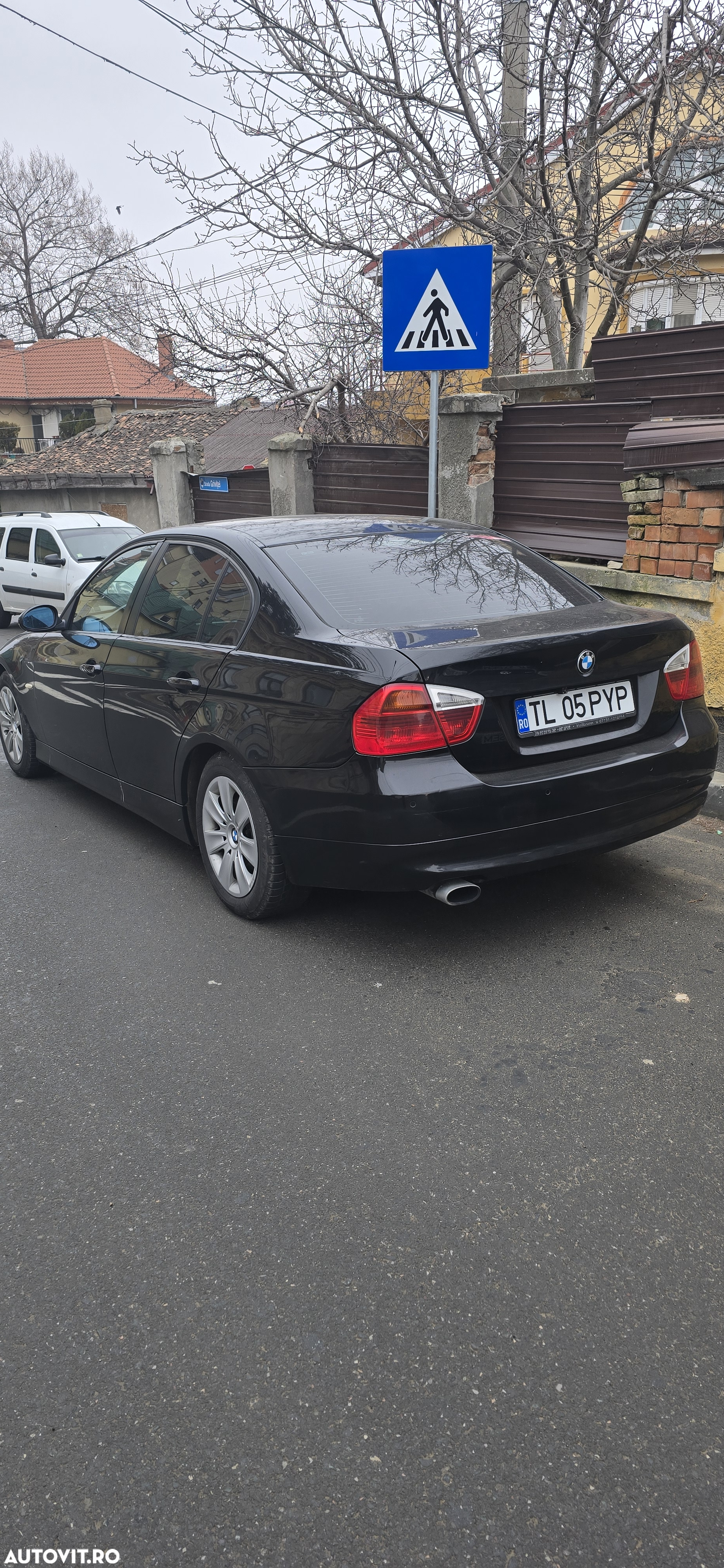 BMW Seria 3 318d - 3
