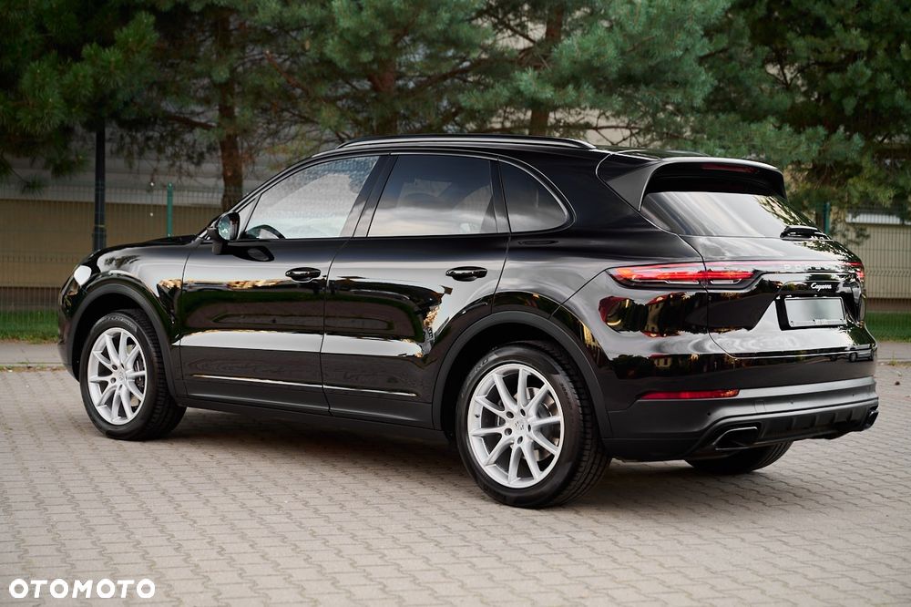 Porsche Cayenne - 8
