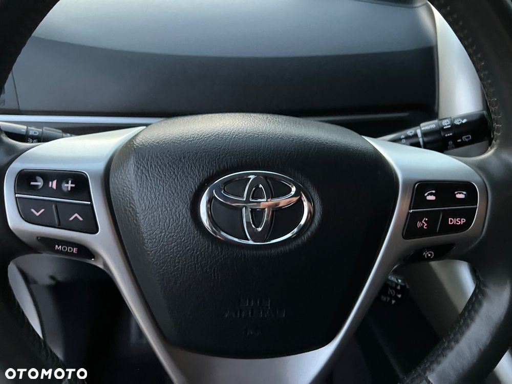 Toyota Verso 1.8 5-Sitzer Executive - 5