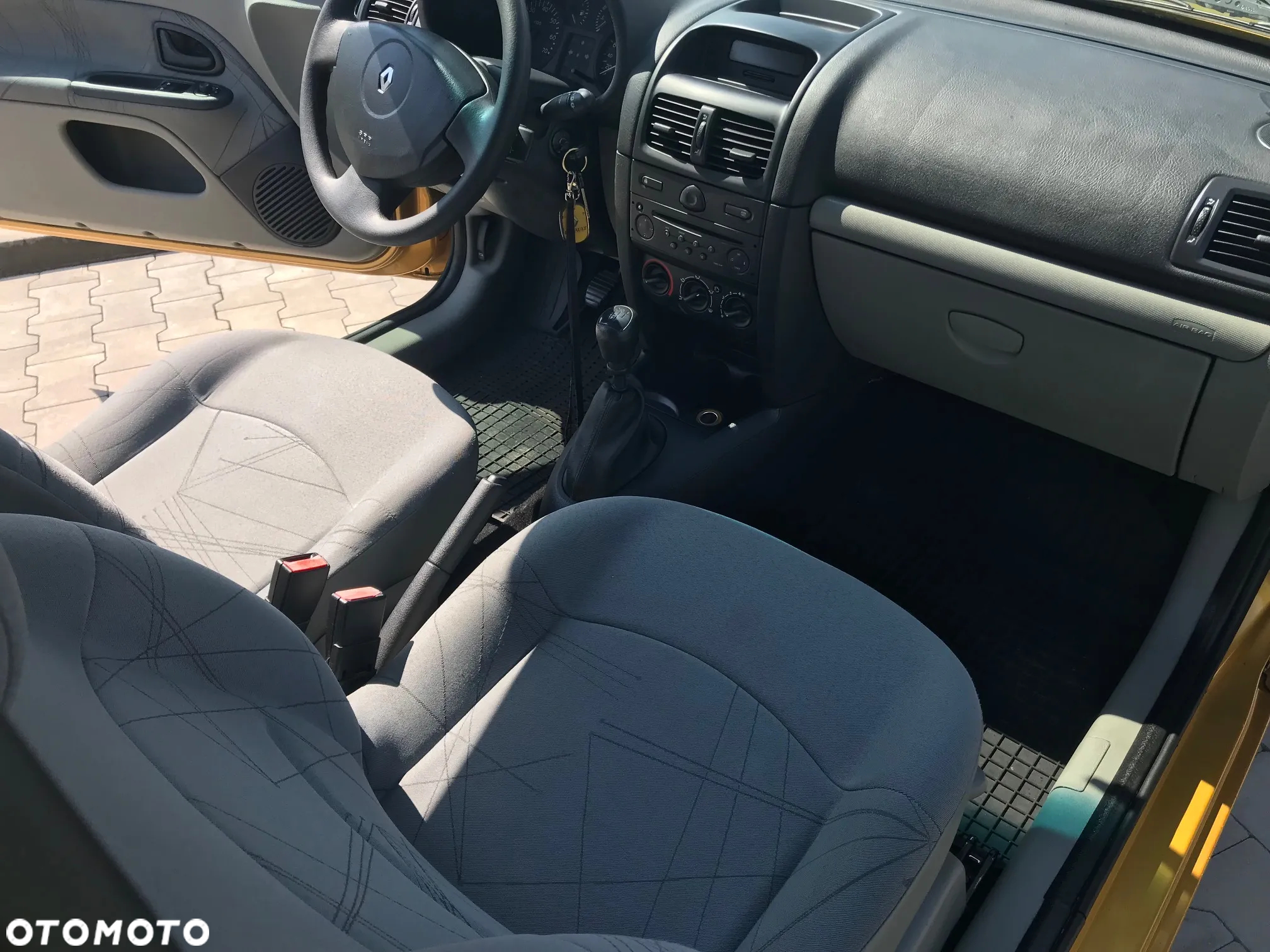 Renault Clio 1.2 16V Expression - 12