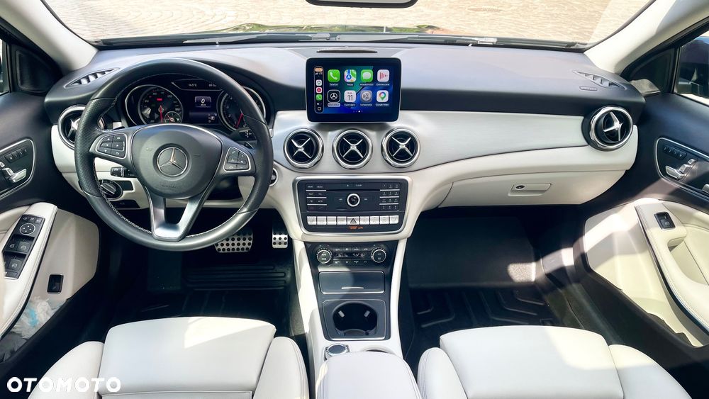 Mercedes-Benz GLA 250 4Matic 7G-DCT AMG Line - 17