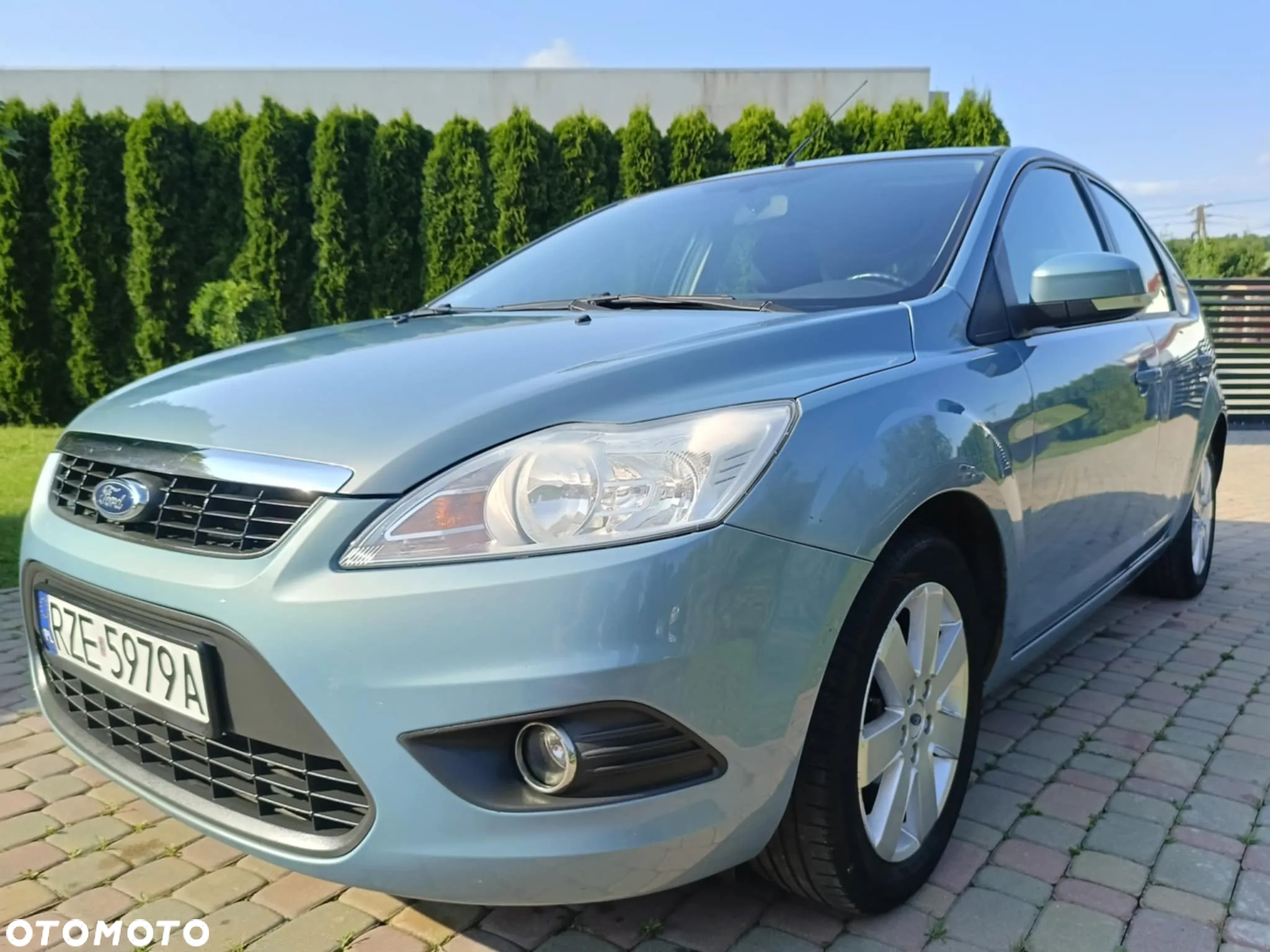 Ford Focus 1.4 Ambiente - 2