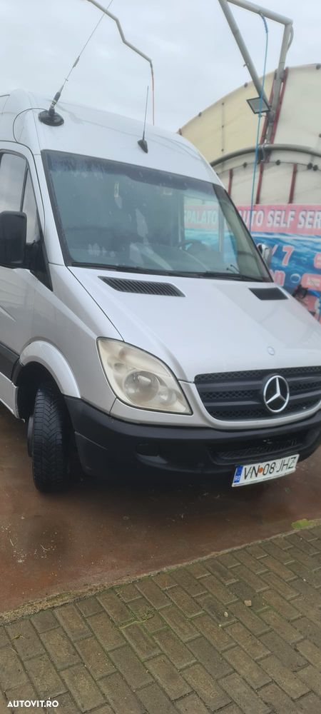 Mercedes-Benz Sprinter - 1