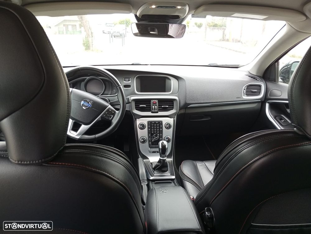 Volvo V40 1.6 D2 R-Design Summum - 7