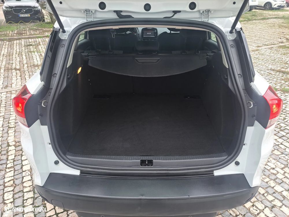 Renault Clio Sport Tourer 1.5 dCi Dynamique S - 26