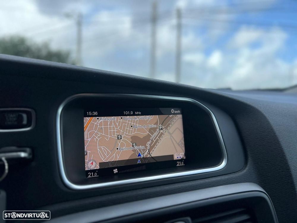 Volvo V40 Cross Country 2.0 D3 - 9