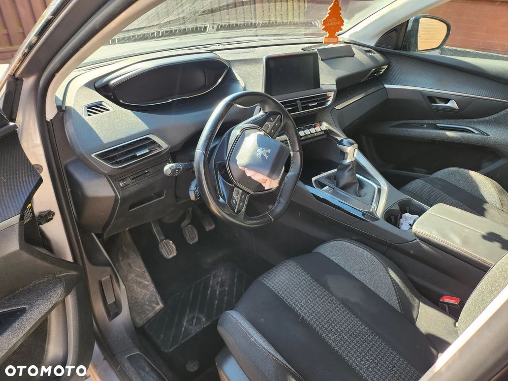 Peugeot 5008 BlueHDI 130 Active Business-Paket - 10