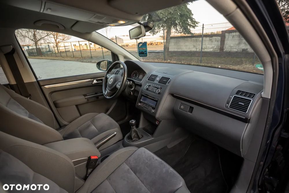 Volkswagen Touran 1.4 TSI Highline - 25
