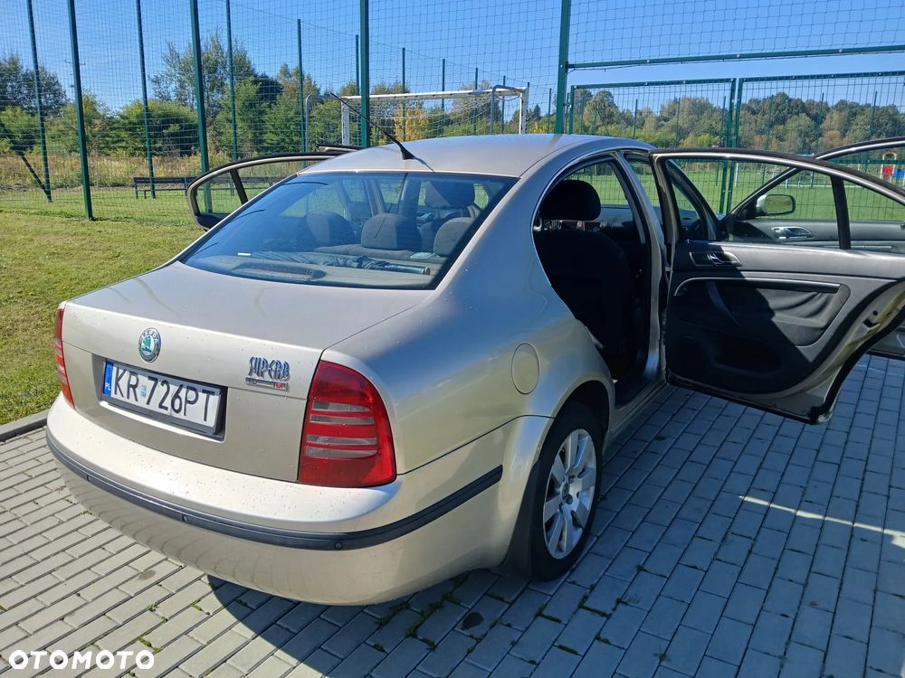 Skoda Superb - 2