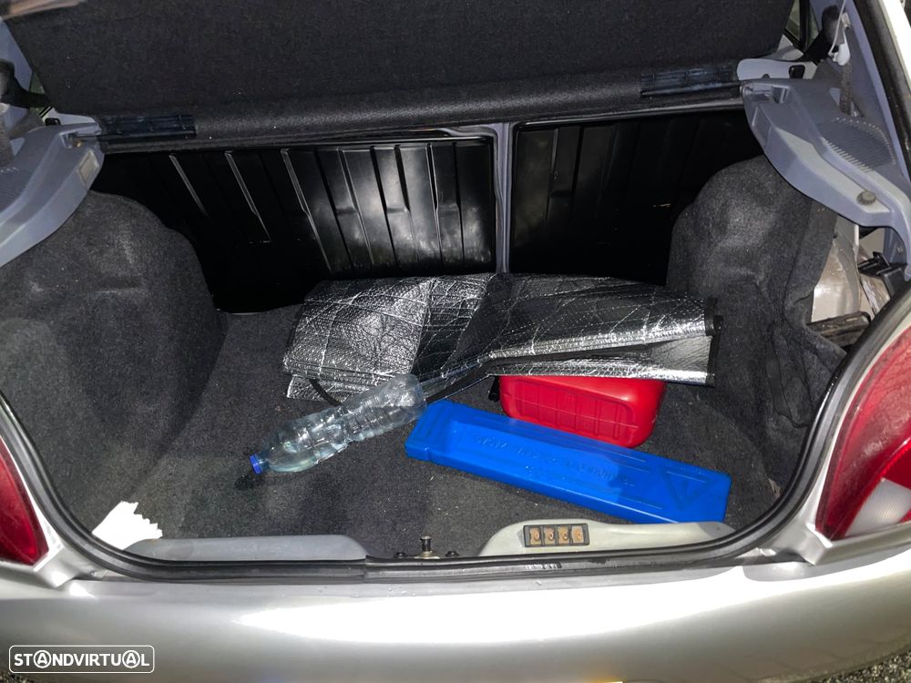 Ford Fiesta 1.25 Ghia - 9