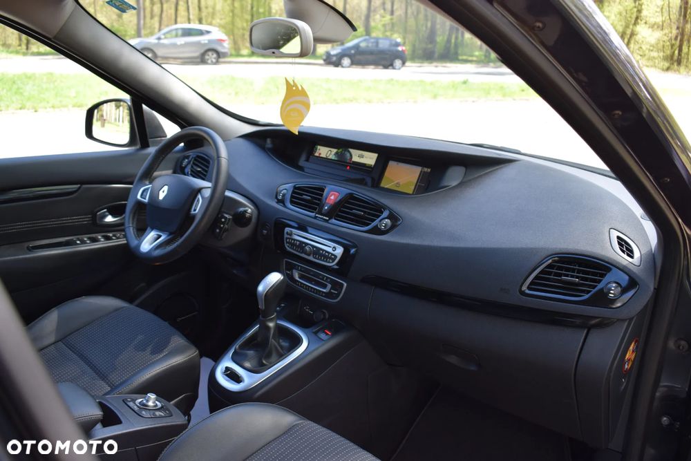 Renault Grand Scenic 2.0 16V 140 CVT Bose Edition - 17