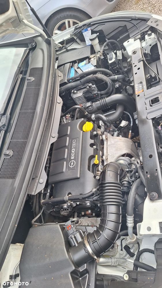Opel Zafira Tourer 1.4 Turbo Active - 21