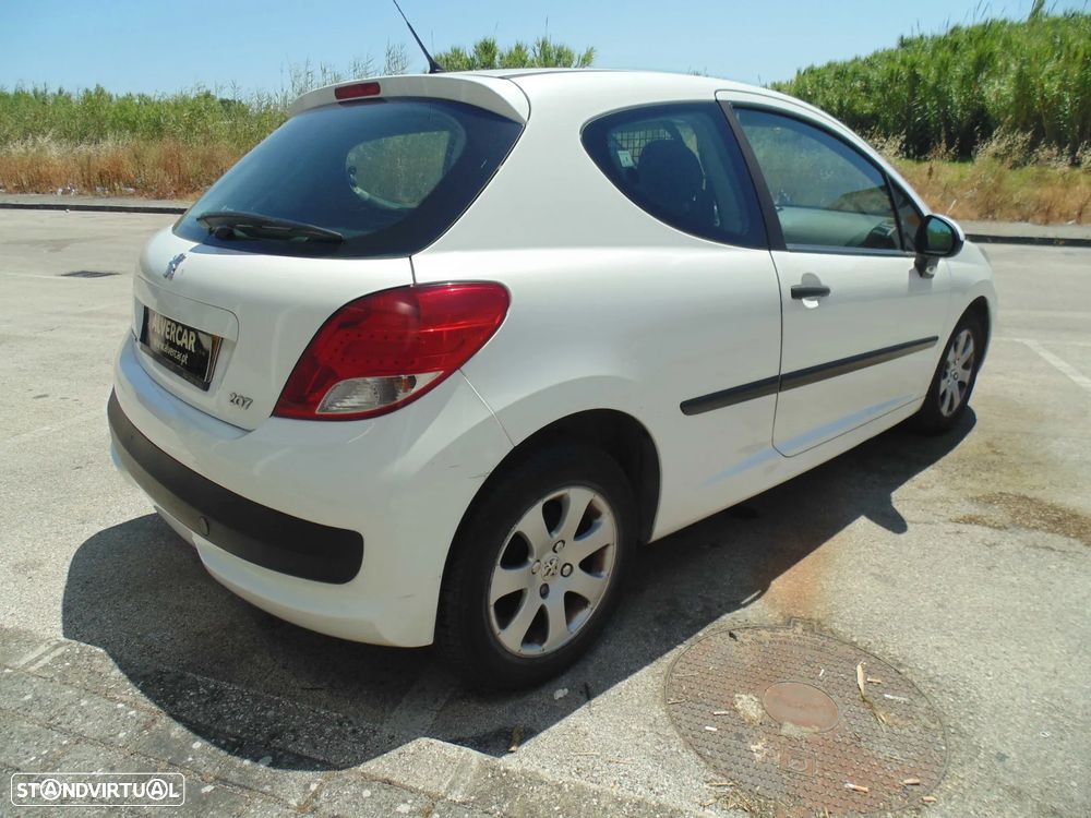 Peugeot 207 1.4 HDI - 10