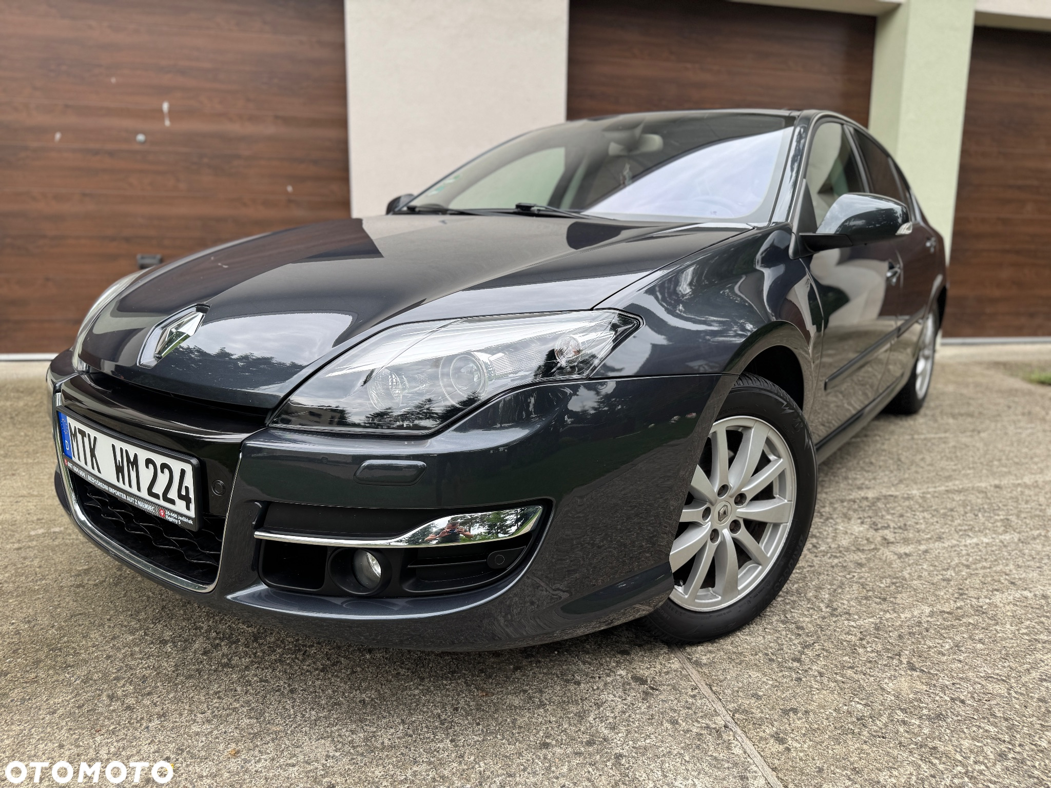 Renault Laguna dCi 180 FAP Initiale - 4