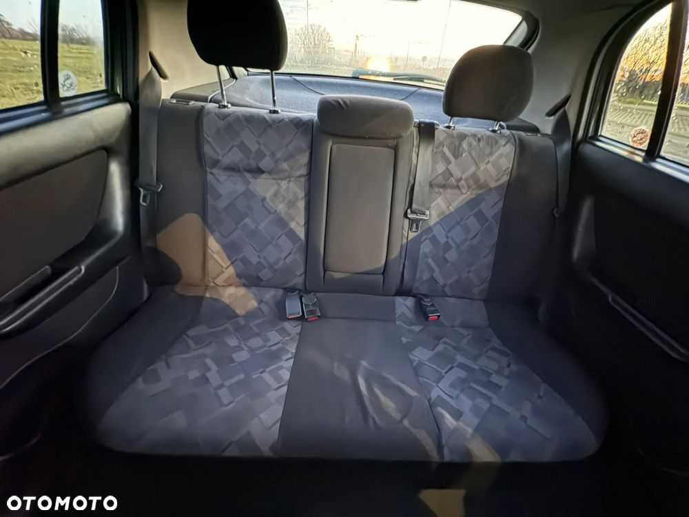 Opel Astra 1.4 16v GL - 12