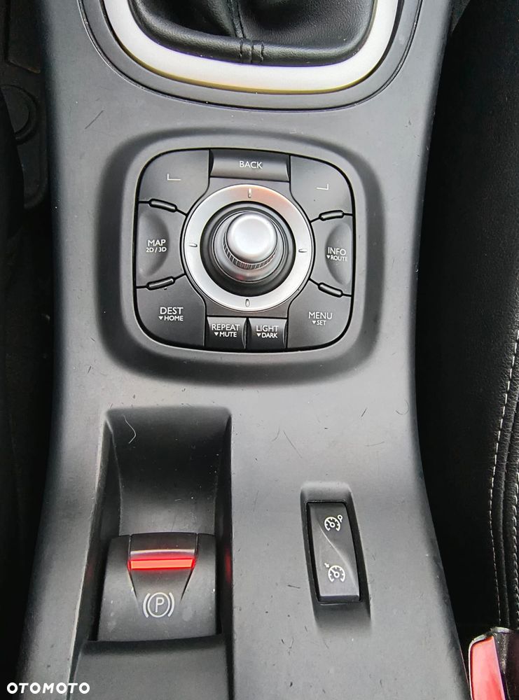 Renault Megane dCi 110 FAP Paris - 12