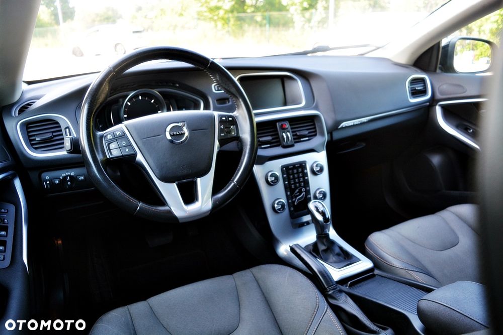 Volvo V40 Cross Country D2 Geartronic Momentum - 11