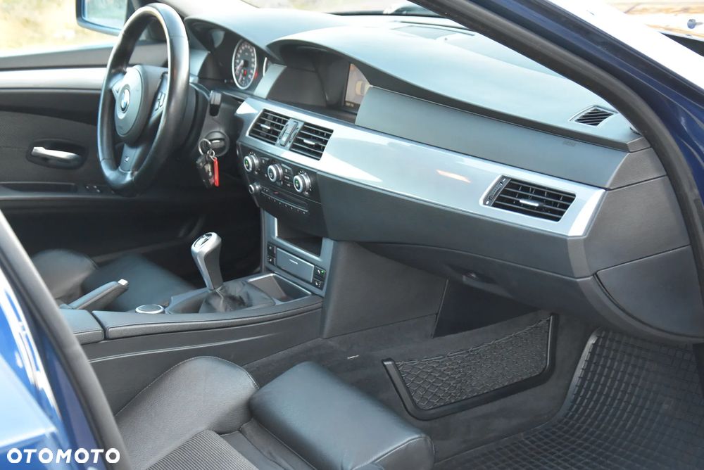 BMW Seria 5 523i Edition Exclusive - 25