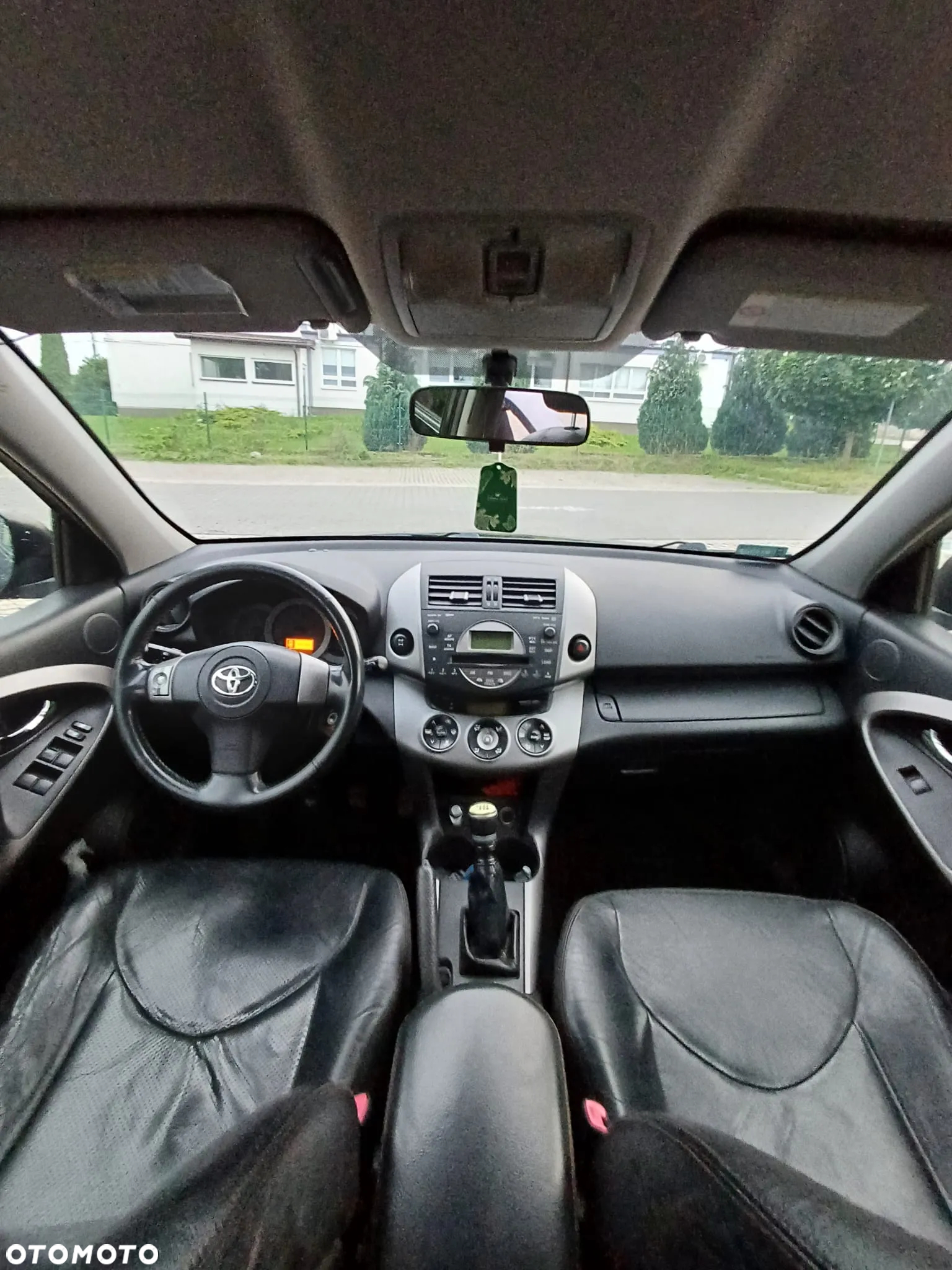 Toyota RAV4 - 12