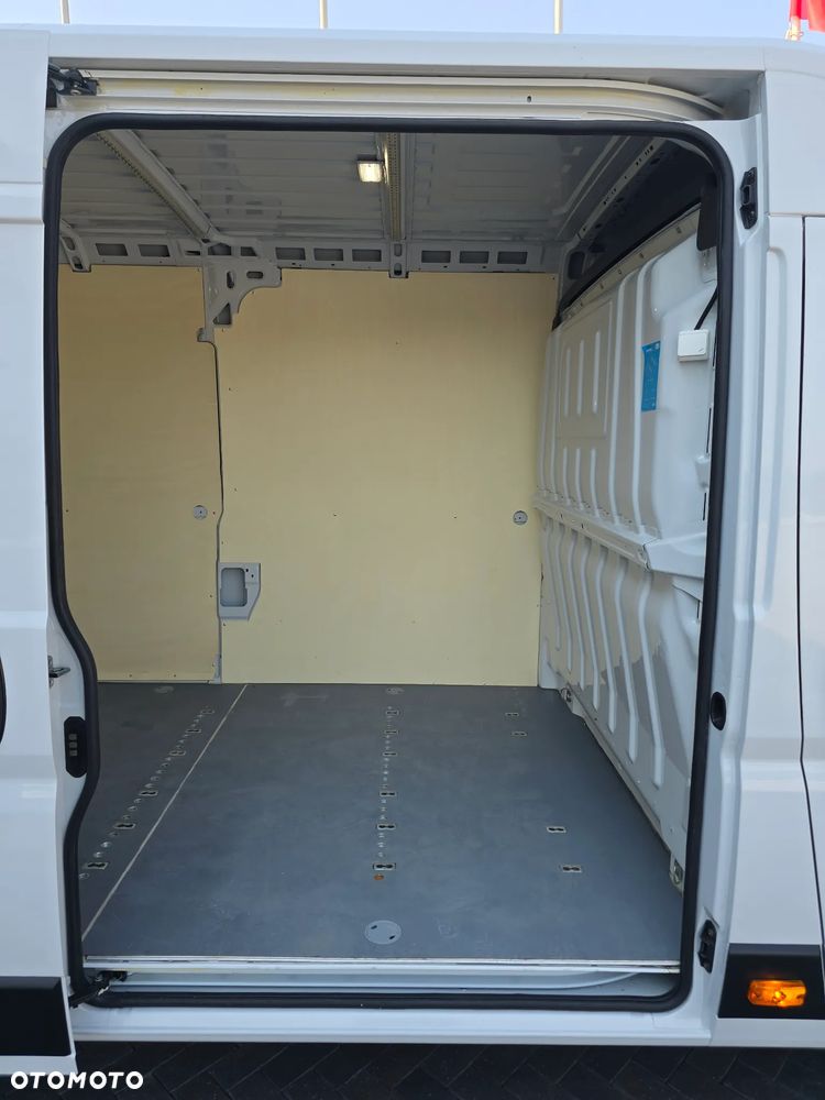 Fiat DUCATO L4H2 MAXI KOŁA16 Cali SILNIK IVECO 2,3 140KM 85 Tyś km SERWIS DO OSTATNIEGO Km ASO FIAT SALON POLSKA BOGATA OPCJA WYPOSAŻENIA  TEMPOMAT KAMERA COFANIA AIR-BAG x2 KLIMA - 22