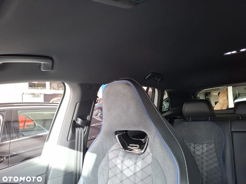 Volkswagen Tiguan - 25
