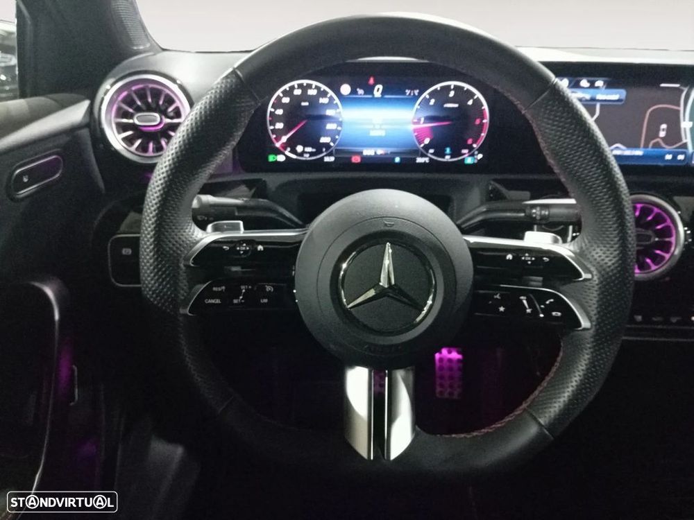 Mercedes-Benz A 180 Limousine d - 13