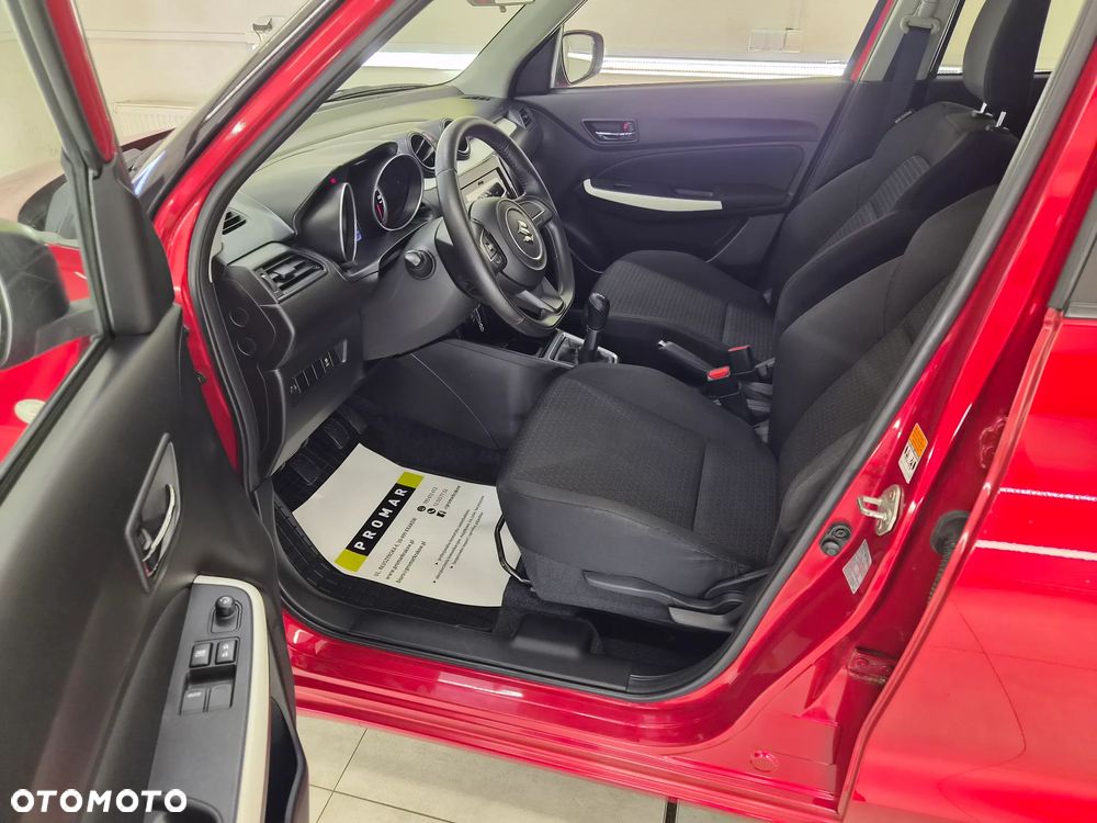 Suzuki Swift 1.2 Dualjet Allgrip Comfort - 24