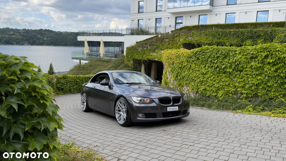 BMW Seria 3 330i - 7