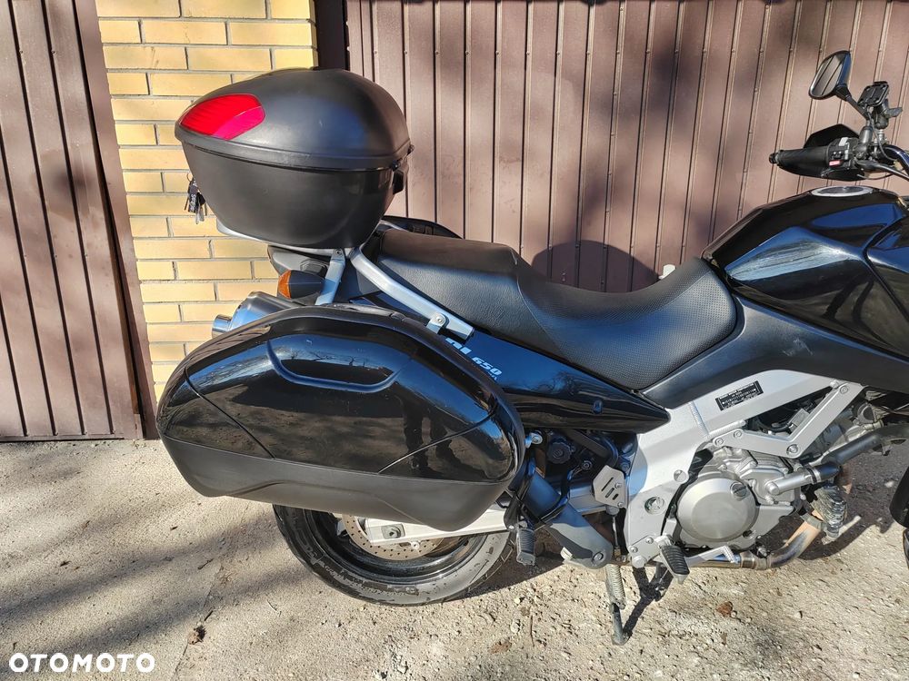 Suzuki V-STROM - 12
