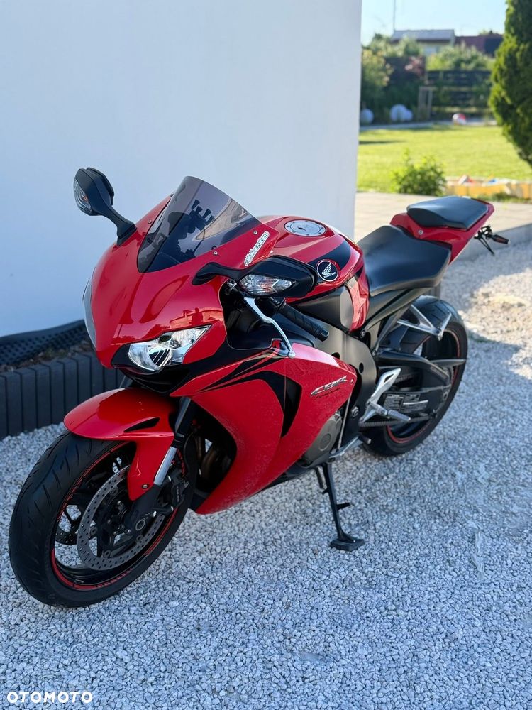 Honda CBR - 8